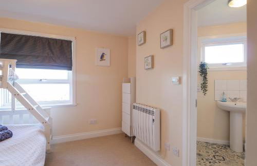 Seaview at The Doocot - Photo 17