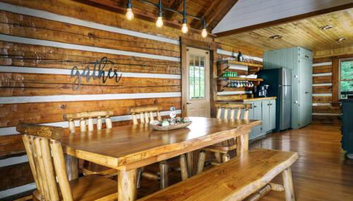 Cliffside Family Retreat with View - Foto 3