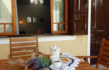 Portico Cozy Home - Photo 52