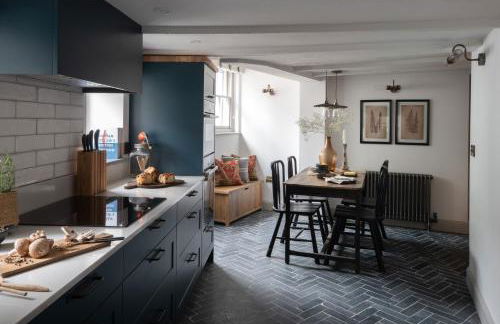 Kittiwake Cottage - Charming harbour-side cottage, luxury interiors - Foto 1