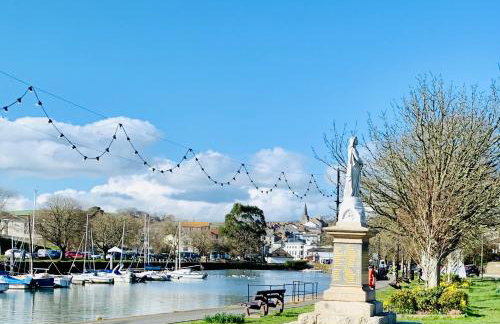 Beautiful Garden Room with Private Entrance - Foto 7