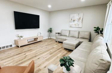 Newly Renovated Home With Pool - Foto 31