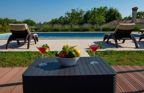 Villa Agnese, a charming pool villa surrounded by nature - Foto 12