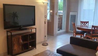 Lyon 8 Grange Blanche Appartement calme de 50 m² - Photo 2