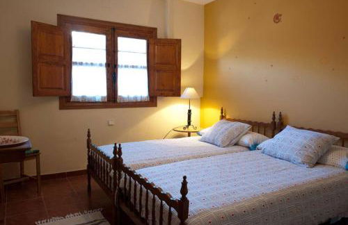 Charming House in Robledillo de Gata with Fireplace and Terrace - Foto 6