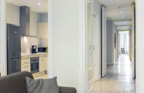 The Collection Barcelona - 4bedroom apartment with a balcony in Las Ramblas 1 2 - Photo 20