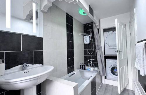 Rustic Rhondda Retreat w Hot Tub & Sauna - Ystrad - Foto 25