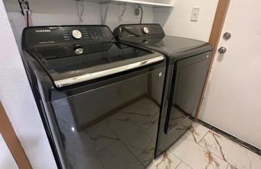 Sleek & Spacious Central Oasis - Foto 34