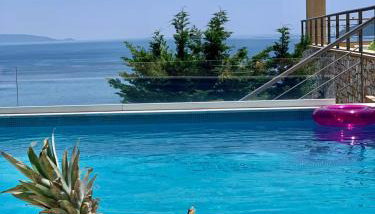 Golden King Villas - Photo 3