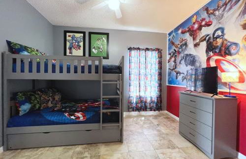 Lovely 4 Bed 3 Bath Pool Home With Spa-5330cvl 4 Bedroom Home by RedAwning - Foto 41