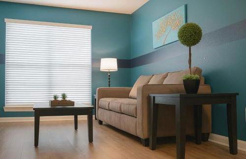 Pool gym BBQ modern apt near theHeights - Foto 6