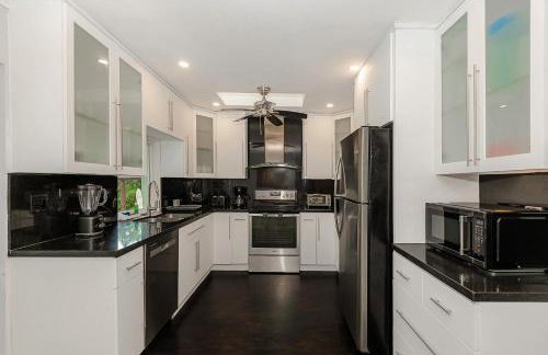 Miami Dream Home/ Pool/Jacuzzi/ Fire Pit - Foto 13