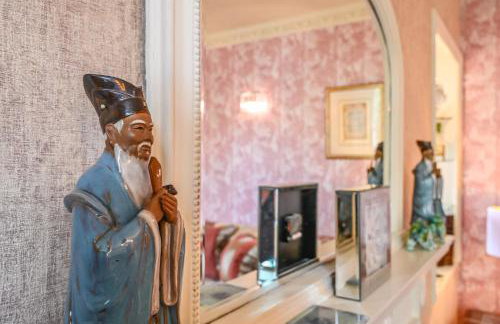 The Town House at Muntham- Luxury Holiday Home with Hot Tub - Photo 64