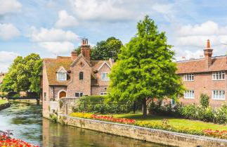 Detached 4BR House - Private Garden, Garage & Parking - Perfect for Long Stays, Families, Contractors - Photo 38