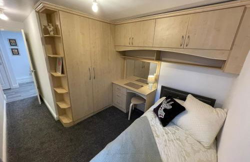 Newly renovated 2 bed apartment - Foto 15