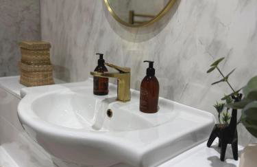 The Malthouse - Luxury City Apartment - Photo 31