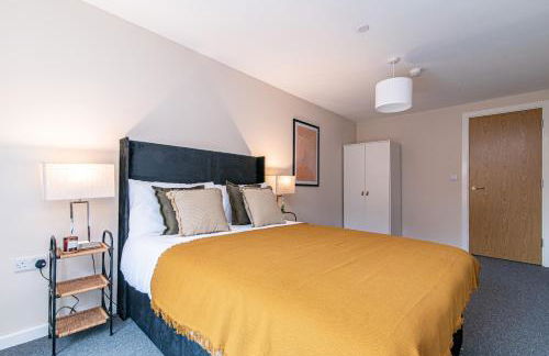 2 bedroom flat by Eccles Station with communal rooftop garden - Foto 37