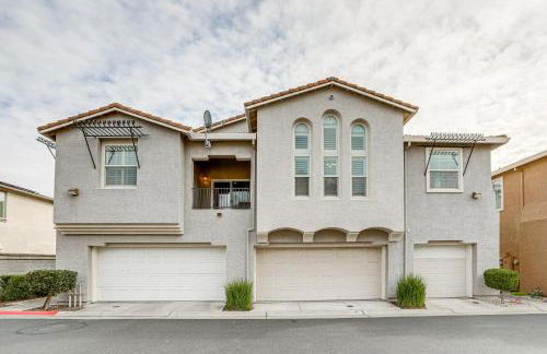 Extended-Stay Ready! Elk Grove Unit with Pool Access - Foto 27