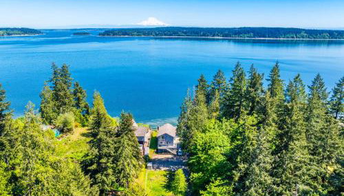 Oceanfront Retreat, Mount Rainier, King bed, Games - Foto 1