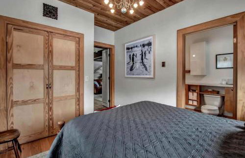 Rustic Cabin Wood Fireplace & Large Deck - Foto 28