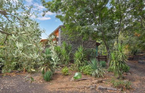 Lovely Home In Santa Venerina With Wifi - Foto 19