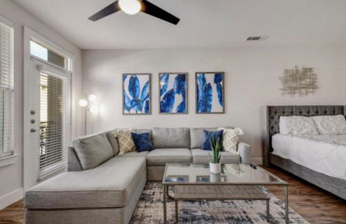 Experience Downtown Studio Near River Walk - Foto 1