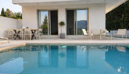 Villa Harmony Luxury Resort - Foto 4, sunbed