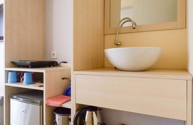 Classic Modern Studio Room (No Kitchen) at My Tower Apartment - Photo 7