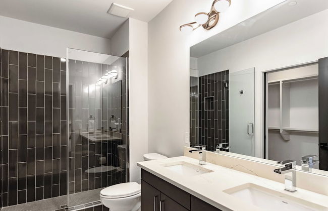 Walkable Midtown Location Modern Amenities, Pool & Gym Anthem by Avantstay - Foto 43