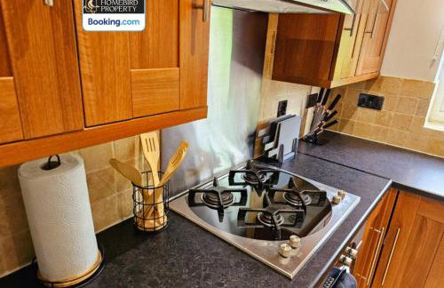 2 Large Bedroom House By Homebird Property Management Short Lets & Serviced Accommodation Leeds With Private Parking & Garden - Foto 22