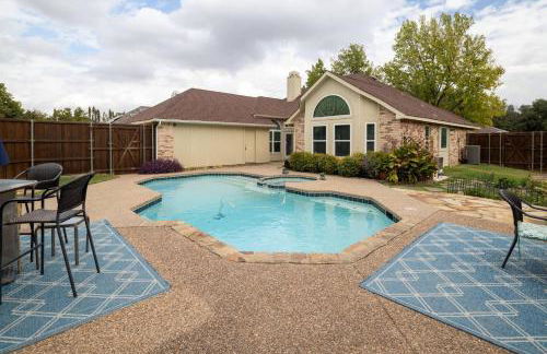 Pool, Games & World Cup Fun for the Whole Family - Foto 11