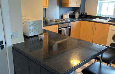 Peaceful 3 BR Flat with A View Near Hospitals-Free Parking - Foto 9