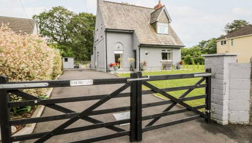 Pondfield Gate - Photo 2