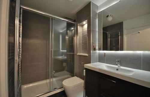 The Garden Apartment, Near Airport & City - Foto 22