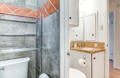 2 Mi to Kyle Field Bryan Home with Fenced Yard - Photo 17