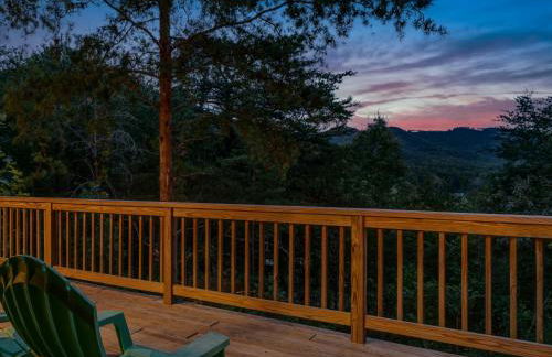 1 bedroom with a loft and hot tub cabin 45 minutes to Asheville - Foto 19