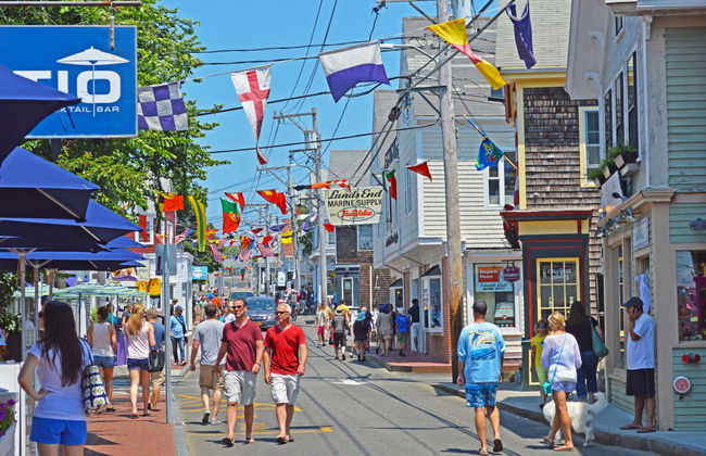 Ferry to Provincetown or Salem - Foto 5