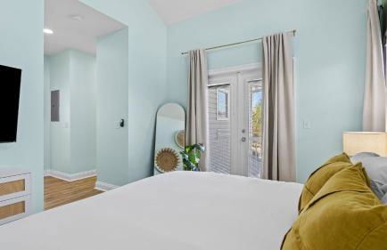 Steps to Beach! Arcade Game Room, Pool + Hot Tub Calico Scallop by Avantstay - Foto 80