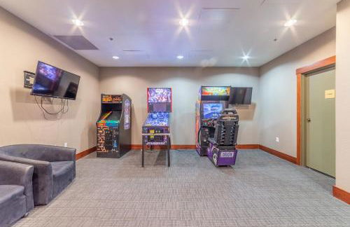 Luxury Oasis Village Ski-in Ski-out - Photo 26