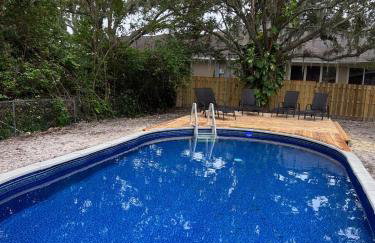 Pool home with large fenced yard - Foto 9