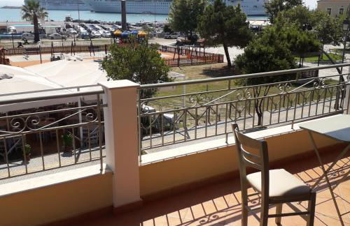 View apartment - Photo 12