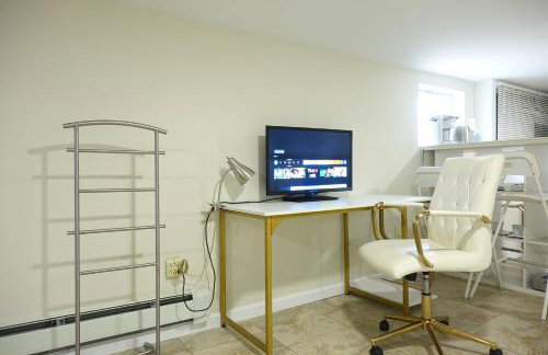 Best EWR Airport Studio-Hot Tub-Free Parking - Foto 34