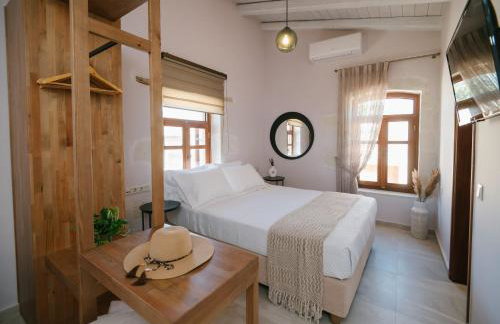 Pavlina Villa , a hidden gem with heated pool and ping pong! - Photo 32