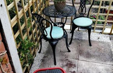 Super sunny studio with own terrace & parking - Photo 19