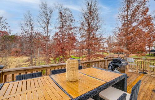 Getaway w/ Resort Perks at Smith Mountain Lake! - Foto 25