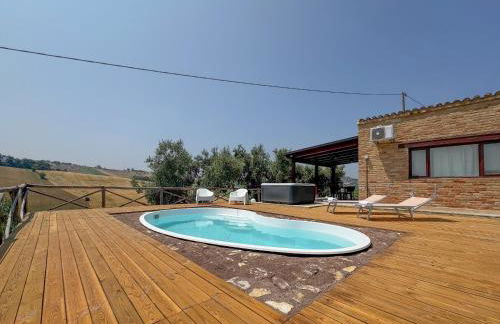 Private Pool & Jacuzzi with View by Host Hero - Foto 48