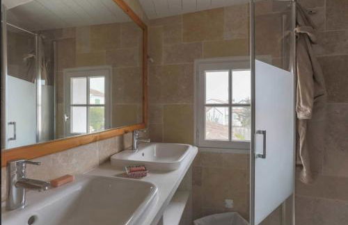 Beautiful villa 4BR with jacuzzi near the beach - Foto 11