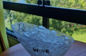 Apartamento espetacular na MELHOR praia da Bahia, GUARAJUBA é uma das únicas praias com selo azul do Brasil -Luxo, lazer, diversão e tranquilidade! Projetado para que você tenha a melhor experiência em hospedagem - Condominio tipo resort, o mais procurado - Foto 35