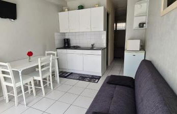 2 logements séparés 2 et 5 couchages au Rez-de-Chaussée à Chambretaud, 5 min Puy du Fou - Photo 12