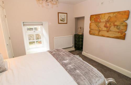 Castle keep at Stanhope Castle - Photo 27